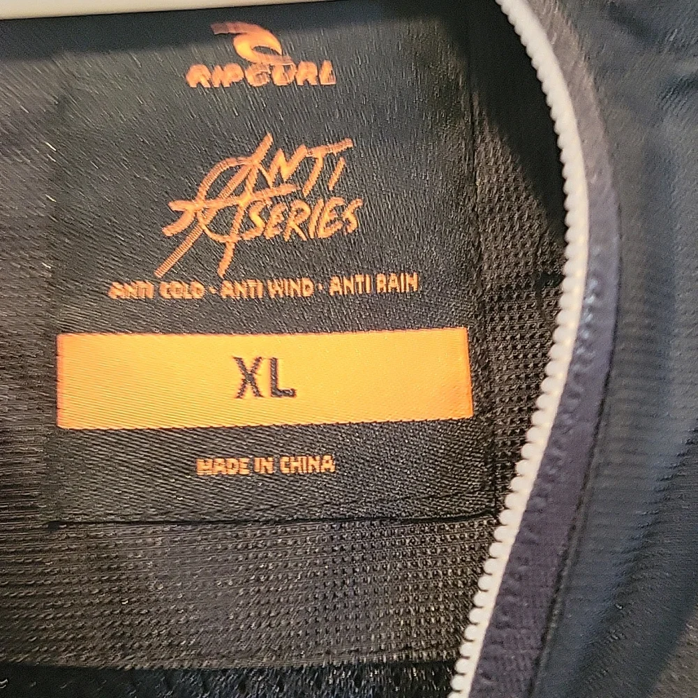 Jacket - Picture 2 of 5